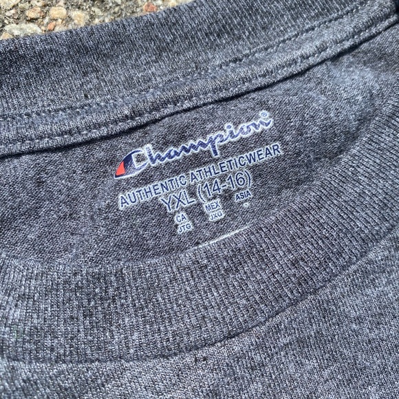 Harvard Crop Top - Picture 4 of 4